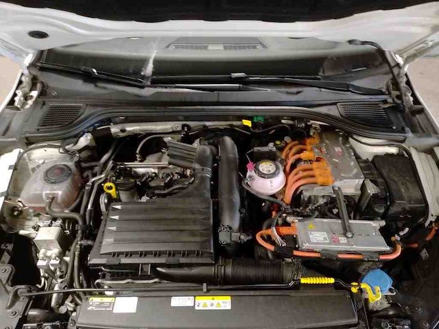 Volkswagen golf gte 1.4 ehybrid phev 245pk automaat 2022 - afbeelding 11 van  17