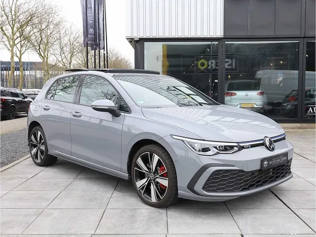 Volkswagen golf gte 1.4 ehybrid phev 245pk panodak keyless camera dodehoek 18''inch stoel&stuurverwarming adaptive - afbeelding 32 van  34