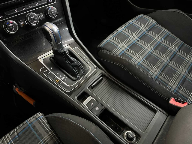 Volkswagen golf gte 1.4 tsi 150pk 2015, hb-972-g - afbeelding 15 van  35