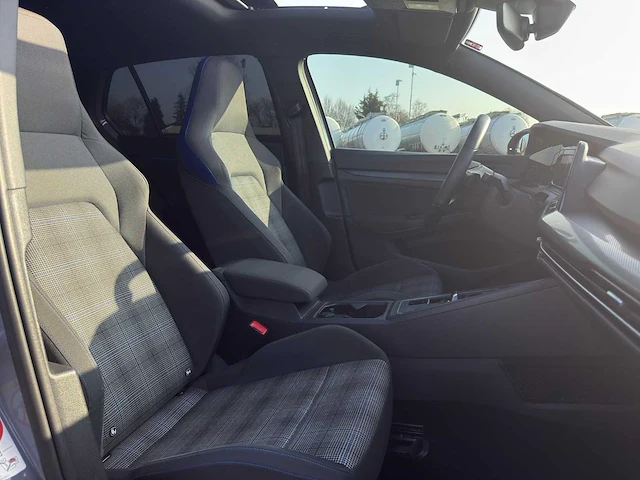 Volkswagen golf gte car 2022 | 00-31-06 - afbeelding 25 van  35