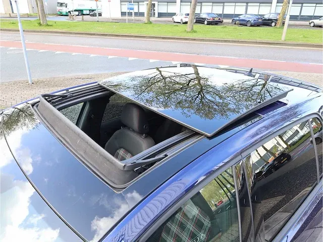 Volkswagen golf gti 2.0 tsi 245pk automaat 2019 panoramadak dynaudio achteruitrijcamera virtual cockpit 18"inch - afbeelding 2 van  30
