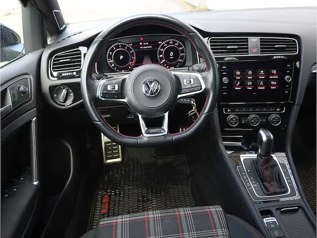Volkswagen golf gti 2.0 tsi 245pk automaat 2019 panoramadak dynaudio achteruitrijcamera virtual cockpit 18"inch - afbeelding 9 van  30