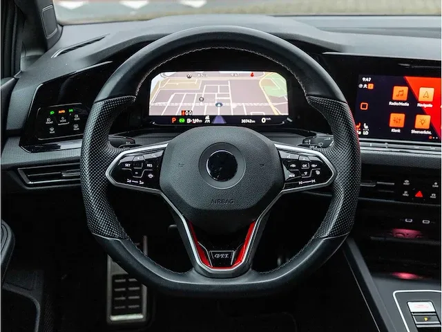 Volkswagen golf gti 2.0 tsi 245pk automaat 2020 achteruitrijcamera stoel & stuurverwarming led mistlampen 19"inch - afbeelding 8 van  39