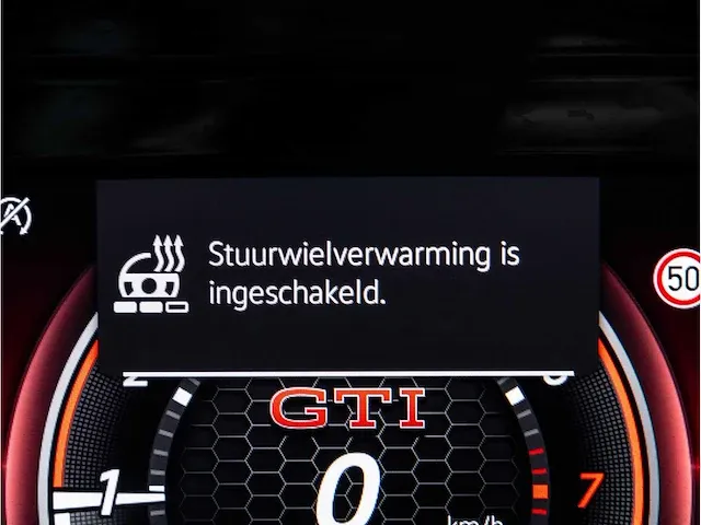Volkswagen golf gti 2.0 tsi 245pk automaat 2020 achteruitrijcamera stoel & stuurverwarming led mistlampen 19"inch - afbeelding 21 van  39