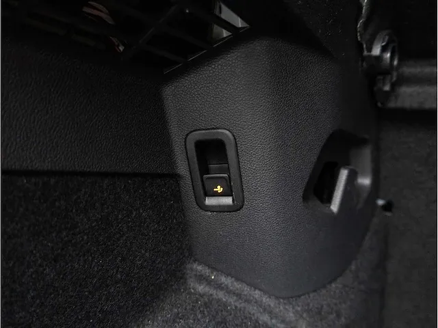 Volkswagen golf gti 2.0 tsi 245pk automaat 2020 achteruitrijcamera stoel & stuurverwarming led mistlampen 19"inch - afbeelding 26 van  39