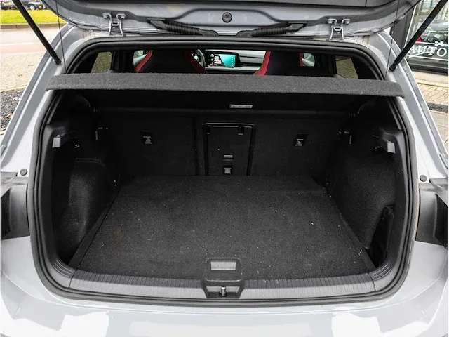 Volkswagen golf gti 2.0 tsi 245pk automaat 2020 achteruitrijcamera stoel & stuurverwarming led mistlampen 19"inch - afbeelding 28 van  39