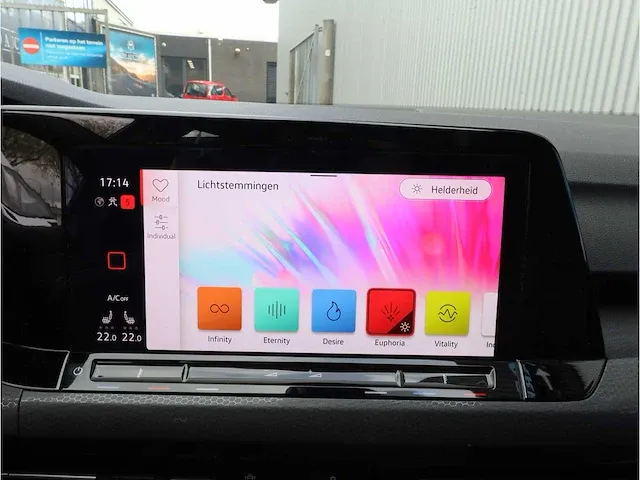 Volkswagen golf gti 2.0 tsi 245pk automaat 2021 achteruitrijcamera stoel&stuurverwarming adaptive cruise - afbeelding 18 van  34