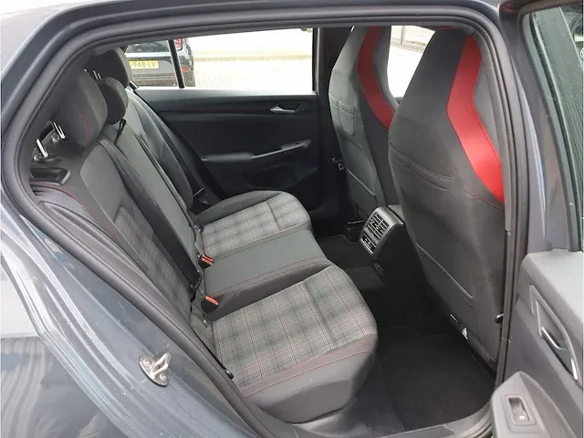 Volkswagen golf gti 2.0 tsi 245pk automaat 2021 achteruitrijcamera stoel&stuurverwarming adaptive cruise - afbeelding 28 van  34