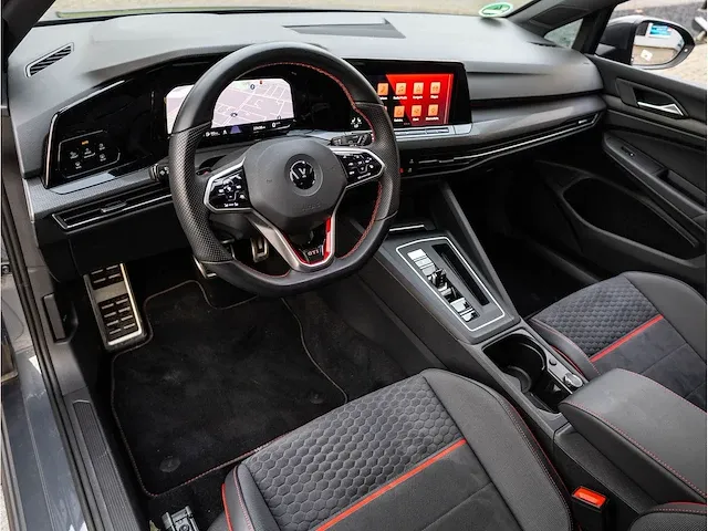 Volkswagen golf gti clubsport 2.0 tsi 300pk automaat 2021 panoramadak achteruitrijcamera adaptive cruise 19"inch - afbeelding 3 van  36