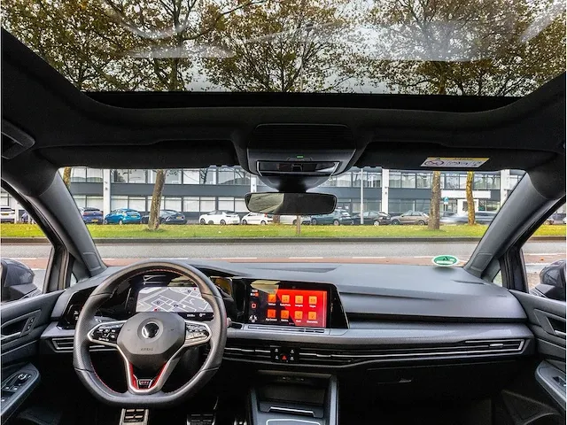Volkswagen golf gti clubsport 2.0 tsi 300pk automaat 2021 panoramadak achteruitrijcamera adaptive cruise 19"inch - afbeelding 8 van  36