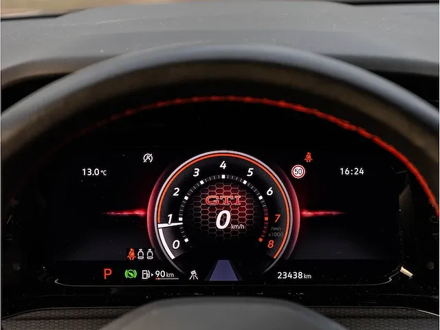 Volkswagen golf gti clubsport 2.0 tsi 300pk automaat 2021 panoramadak achteruitrijcamera adaptive cruise 19"inch - afbeelding 13 van  36