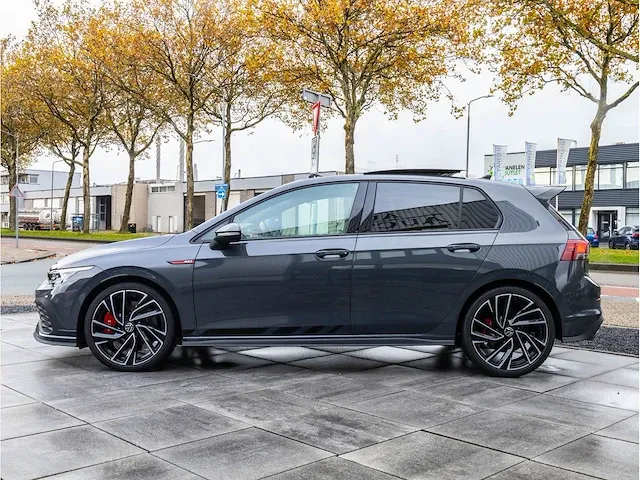 Volkswagen golf gti clubsport 2.0 tsi 300pk automaat 2021 panoramadak achteruitrijcamera adaptive cruise 19"inch - afbeelding 12 van  36