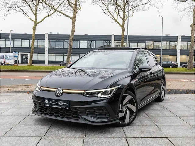 Volkswagen golf gti clubsport 2.0 tsi 300pk automaat 2021 panoramadak adaptive cruise led dab 18"inch, x-702-hd - afbeelding 1 van  31
