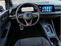 Volkswagen golf gti clubsport 2.0 tsi 300pk automaat 2021 panoramadak camera adaptive cruise 19"inch hagelschade - afbeelding 9 van  35