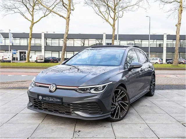 Volkswagen golf gti clubsport 2.0 tsi 300pk automaat 2021 panoramadak camera adaptive cruise 19"inch hagelschade - afbeelding 1 van  35