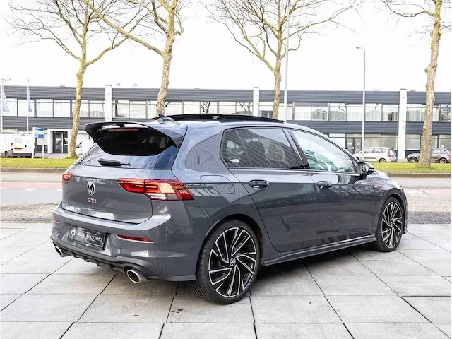 Volkswagen golf gti clubsport 2.0 tsi 300pk automaat 2021 panoramadak camera adaptive cruise 19"inch hagelschade - afbeelding 31 van  35