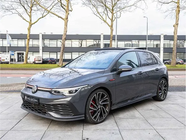 Volkswagen golf gti clubsport 2.0 tsi 300pk automaat 2021 panoramadak camera adaptive cruise 19"inch hagelschade - afbeelding 35 van  35