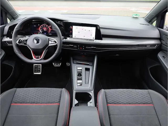 Volkswagen golf gti clubsport 2.0 tsi 300pk automaat 2022 pano camera adaptive stoel&stuurverwarming 19''inch - afbeelding 7 van  35