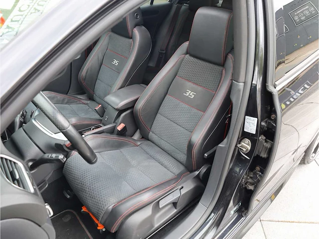 Volkswagen golf gti edition 35 2.0 tsi automaat 2011, 82-rzj-6 - afbeelding 4 van  51