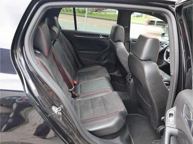Volkswagen golf gti edition 35 2.0 tsi automaat 2011, 82-rzj-6 - afbeelding 7 van  51
