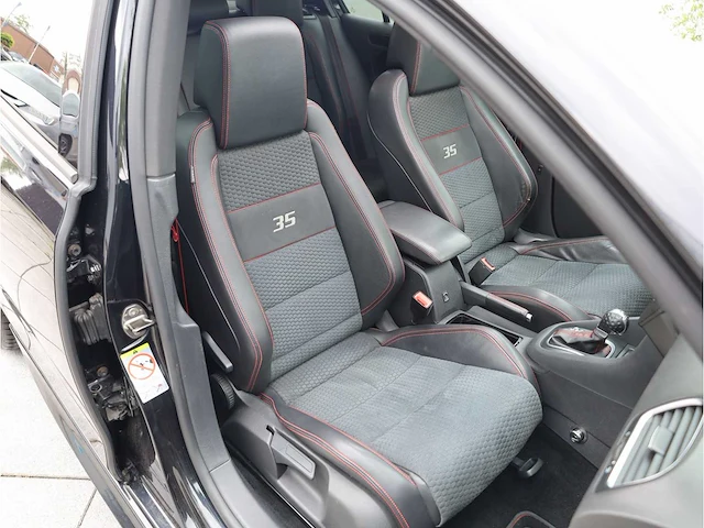 Volkswagen golf gti edition 35 2.0 tsi automaat 2011, 82-rzj-6 - afbeelding 10 van  51