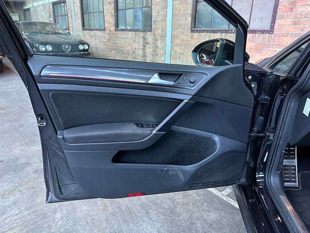 Volkswagen golf gti performance 2.0 tsi 230pk 2018, k-237-rr - afbeelding 28 van  45