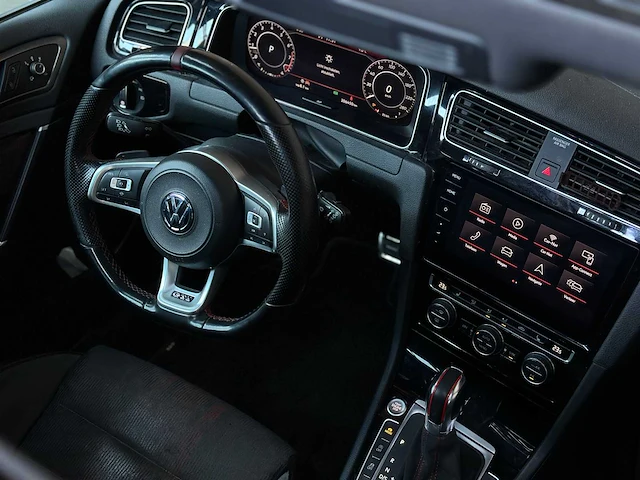 Volkswagen golf gti tcr 7.5 2.0 tsi 290pk 2019, p-824-pt - afbeelding 43 van  56