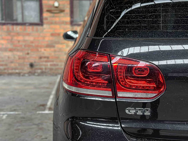 Volkswagen golf gti vi 2.0 dsg 211pk 2010 (new engine 71.547) golf 6, j-699-tz - afbeelding 26 van  89