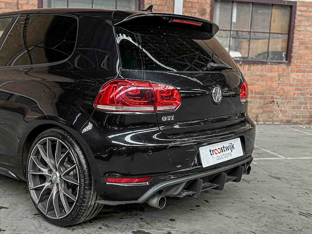 Volkswagen golf gti vi 2.0 dsg 211pk 2010 (new engine 71.547) golf 6, j-699-tz - afbeelding 32 van  89