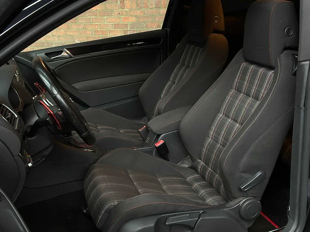 Volkswagen golf gti vi 2.0 dsg 211pk 2010 (new engine 71.547) golf 6, j-699-tz - afbeelding 64 van  89