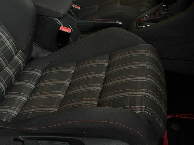 Volkswagen golf gti vi 2.0 dsg 211pk 2010 (new engine 71.547) golf 6, j-699-tz - afbeelding 71 van  89