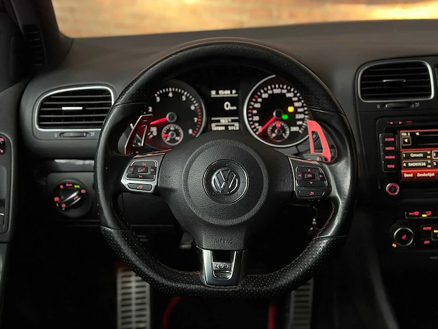 Volkswagen golf gti vi 2.0 dsg 211pk 2010 (new engine 71.547) golf 6, j-699-tz - afbeelding 35 van  81