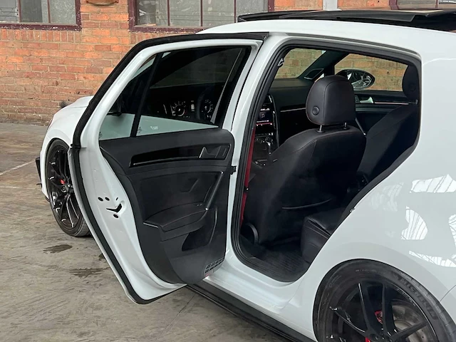 Volkswagen golf gti viii 2.0 tsi 320pk 2015, h-108-fj - afbeelding 9 van  64