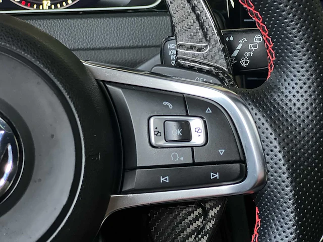 Volkswagen golf gti viii 2.0 tsi 320pk 2015, h-108-fj - afbeelding 22 van  64