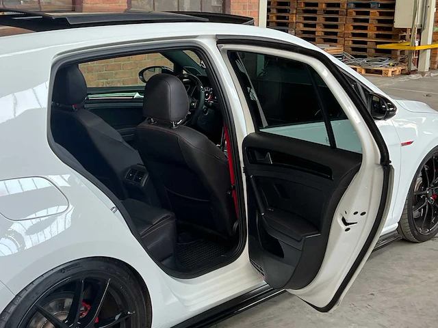 Volkswagen golf gti viii 2.0 tsi 320pk 2015, h-108-fj - afbeelding 46 van  64