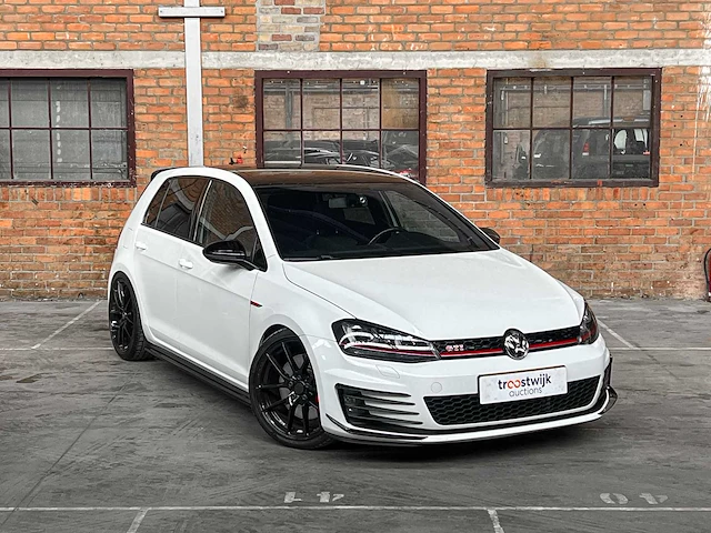 Volkswagen golf gti viii 2.0 tsi 320pk 2015, h-108-fj - afbeelding 56 van  64