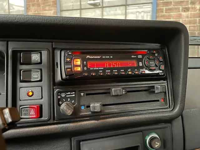 Volkswagen golf ii cabriolet 1.8 98pk 1992 -orig. nl-, fn-jb-91 -youngtimer- - afbeelding 27 van  41
