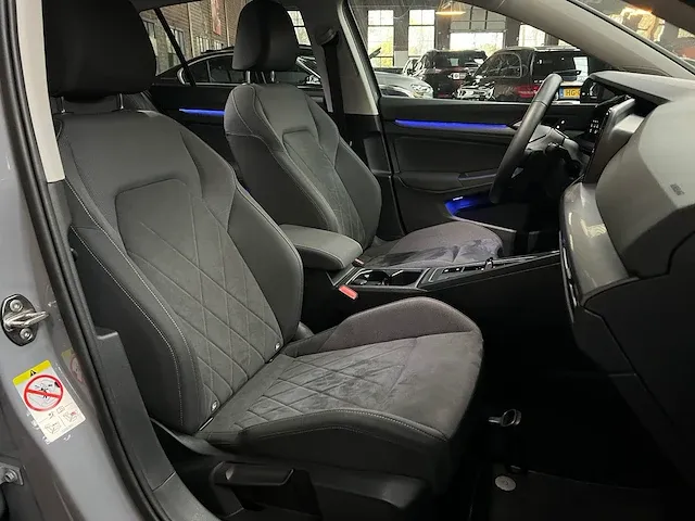 Volkswagen golf mk8 1.4 ehybrid style 204pk 2021 plug-in hybride , s-197-pg - afbeelding 64 van  75