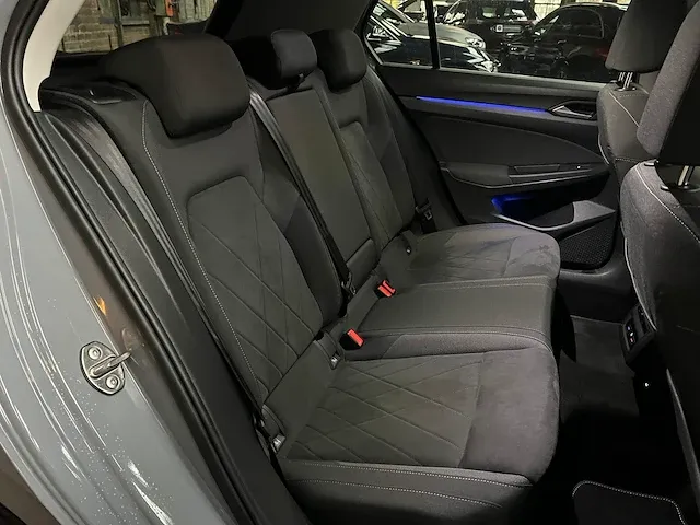Volkswagen golf mk8 1.4 ehybrid style 204pk 2021 plug-in hybride , s-197-pg - afbeelding 66 van  75