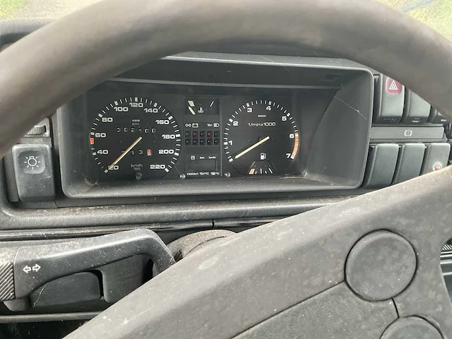 Volkswagen golf personenauto - afbeelding 12 van  13