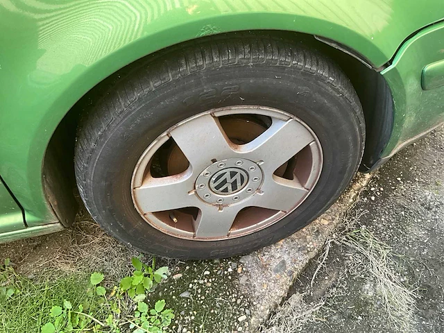 Volkswagen golf personenauto - afbeelding 2 van  11