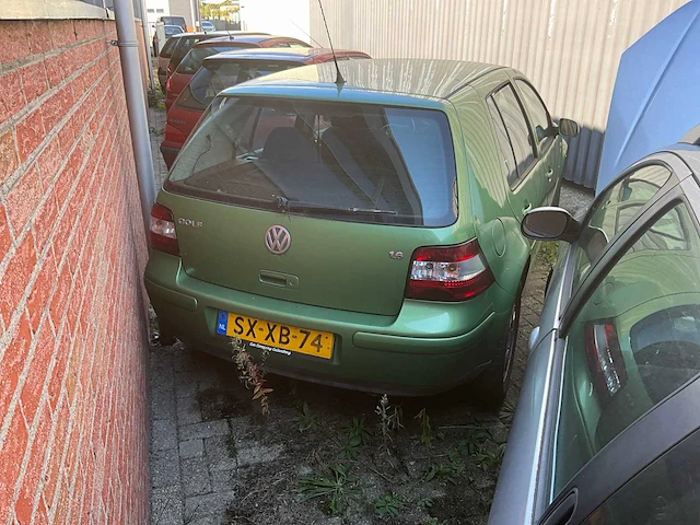 Volkswagen golf personenauto - afbeelding 6 van  11