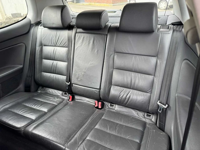 Volkswagen golf personenauto - afbeelding 2 van  14