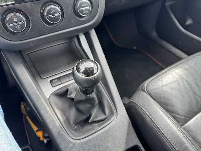 Volkswagen golf personenauto - afbeelding 6 van  14