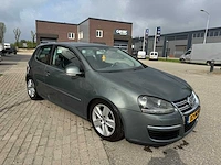 Volkswagen golf personenauto - afbeelding 8 van  14