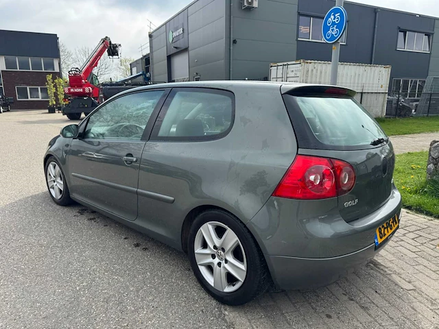 Volkswagen golf personenauto - afbeelding 10 van  14
