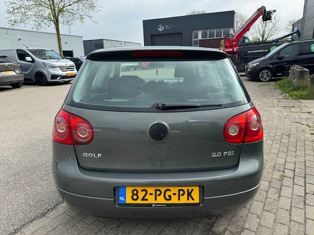 Volkswagen golf personenauto - afbeelding 11 van  14