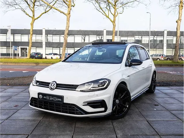 Volkswagen golf r 2.0 tsi 4motion 310pk automaat 2017 panoramadak virtual vol leer dynaudio camera dcc, k-743-nv - afbeelding 1 van  32