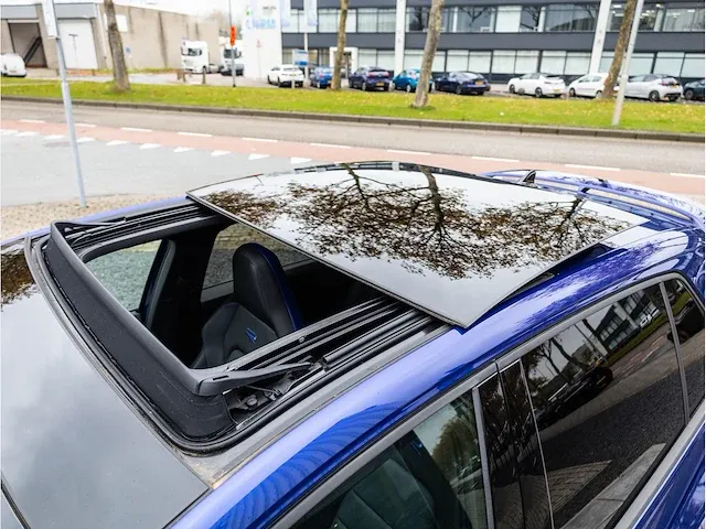 Volkswagen golf r 2.0 tsi 4motion 320pk automaat 2021 panodak vol leer stoel ventilatie harman/kardon drift mode - afbeelding 2 van  38
