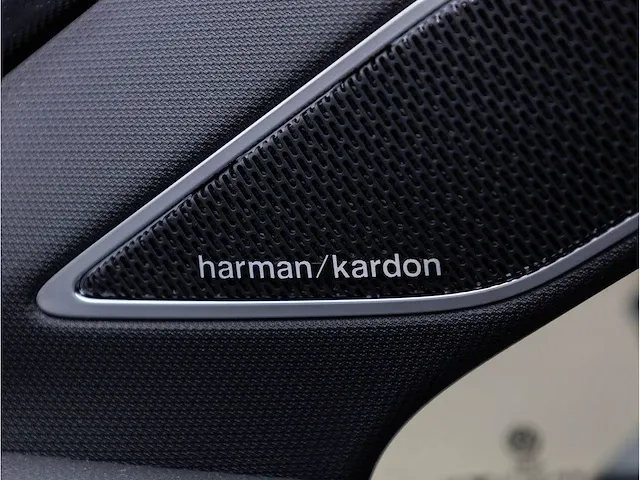 Volkswagen golf r 2.0 tsi 4motion 320pk automaat 2021 panodak vol leer stoel ventilatie harman/kardon drift mode - afbeelding 22 van  38
